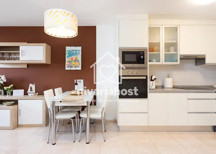 The Pearl El Medano, By Nivariahost *